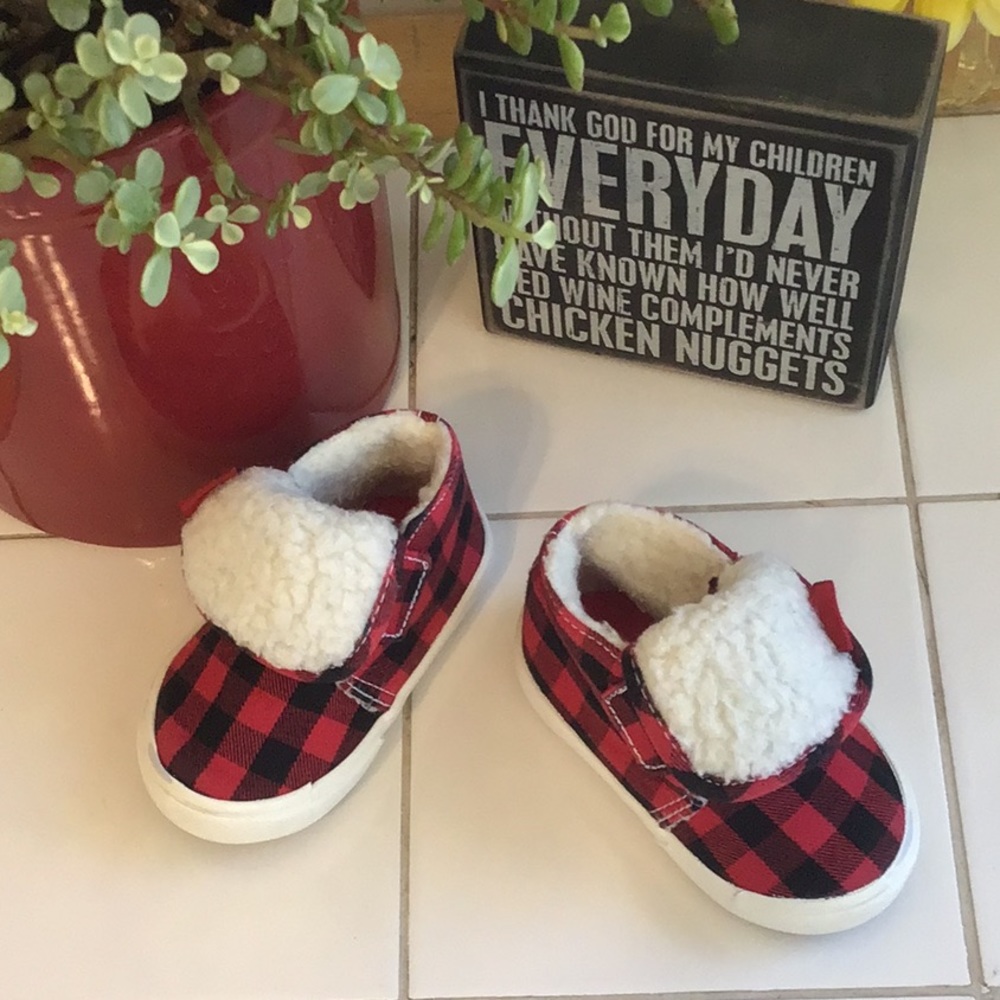 ‘Elmo’ Plaid/Sherpa Slip-Ons
